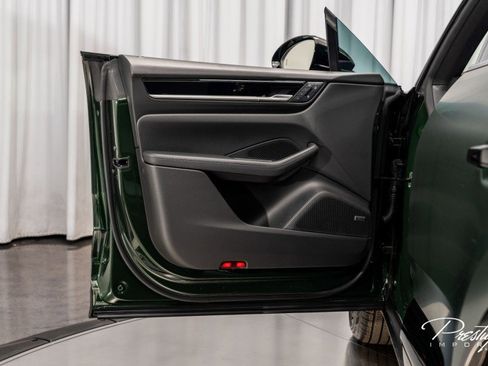 Used 2025 Porsche Macan 4S Electric image 22