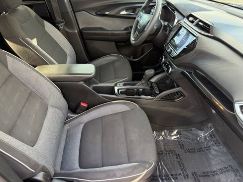 Used 2022 Chevrolet TrailBlazer LT w/ Convenience Package image 33