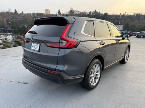 Used 2025 Honda CR-V EX image 12