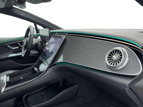 Used 2023 Mercedes-Benz EQE 500 4MATIC Sedan w/ Exclusive Trim Package image 41