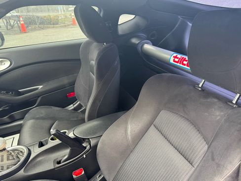 Used 2017 Nissan 370Z Coupe image 12