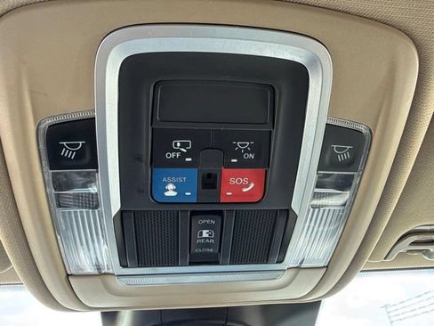 Used 2021 RAM 3500 Laramie AWD/4WD image 16