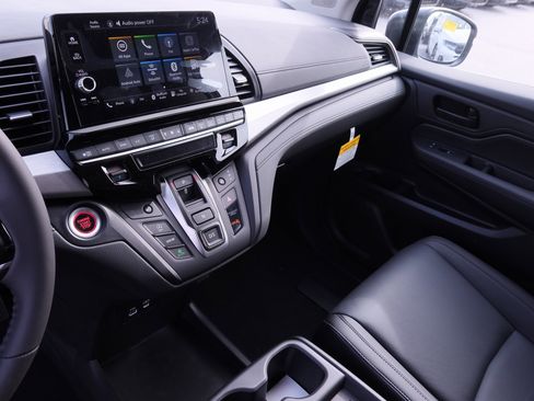 New 2026 Honda Odyssey EX-L image 8