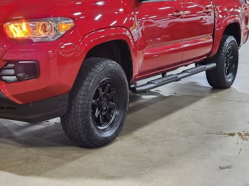 Used 2023 Toyota Tacoma SR AWD/4WD image 17