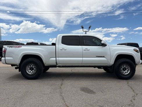 Used 2023 Toyota Tacoma TRD Sport w/ TRD Premium Sport Package AWD/4WD image 5