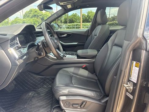 Used 2020 Audi Q8 Premium Plus w/ Premium Plus Package AWD/4WD image 12
