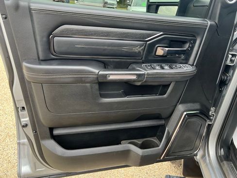 Used 2024 RAM 2500 Limited image 32