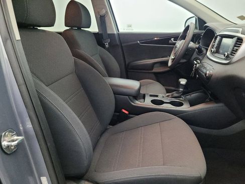 Used 2020 Kia Sorento LX FWD image 21