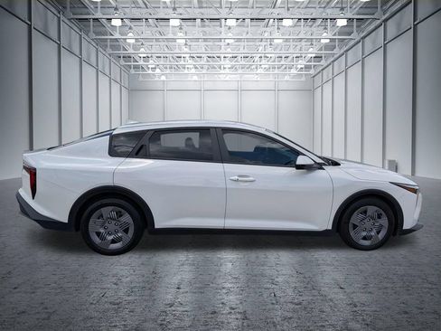 Used 2025 Kia K4 FWD image 5