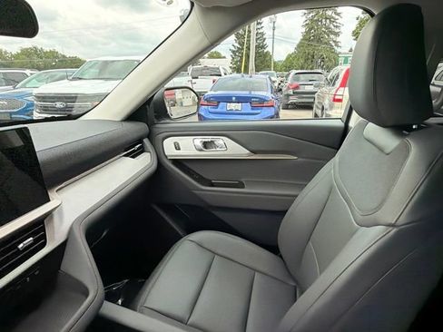 Used 2026 Ford Explorer Active w/ Active Comfort Package AWD/4WD image 31