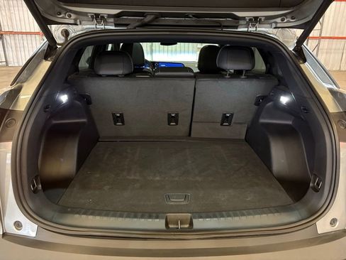 Used 2024 Chevrolet Blazer EV LT image 16