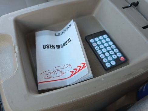 Used 2008 Kia Sorento LX image 29