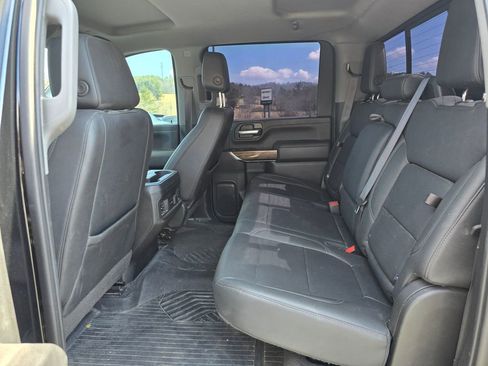 Used 2021 Chevrolet Silverado 2500 LT w/ Midnight Edition image 10