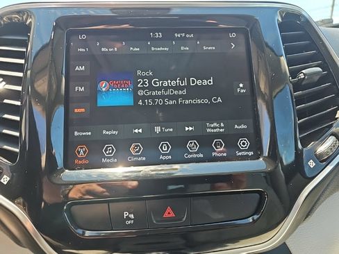 Certified 2020 Jeep Cherokee Limited AWD/4WD image 30