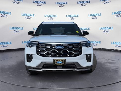 New 2026 Ford Explorer Platinum image 12