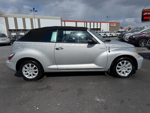 Used 2006 Chrysler PT Cruiser Touring image 6