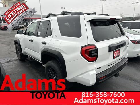 New 2026 Toyota 4Runner SR5 image 3