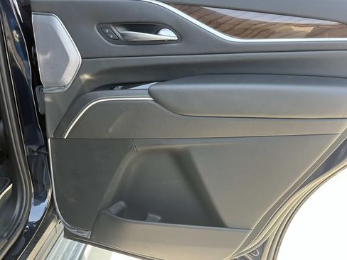 Certified 2023 Cadillac Escalade Sport Platinum w/ Heavy-Duty Trailer Package AWD/4WD image 27