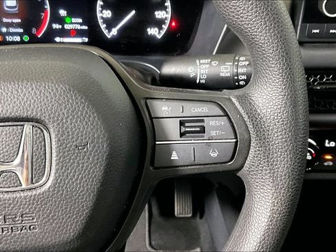 Used 2025 Honda HR-V LX image 15