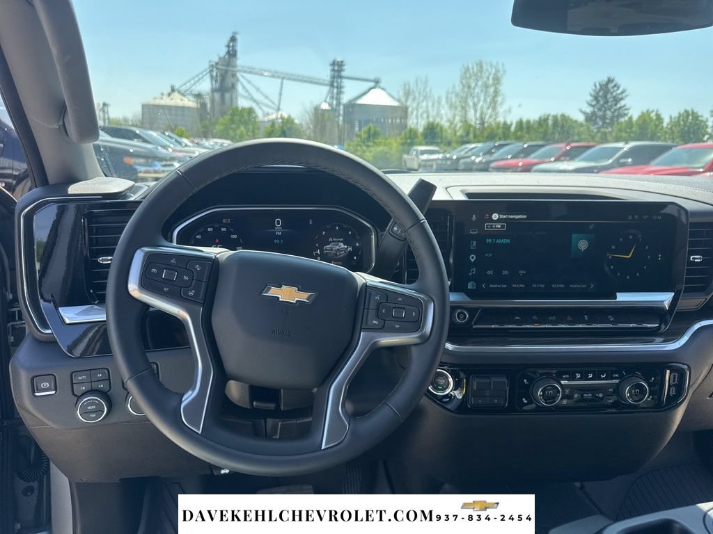 Used 2026 Chevrolet Silverado 1500 LT AWD/4WD image 12
