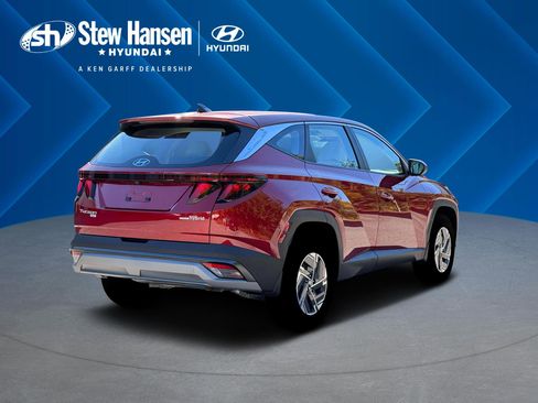 New 2026 Hyundai Tucson Blue SE image 8
