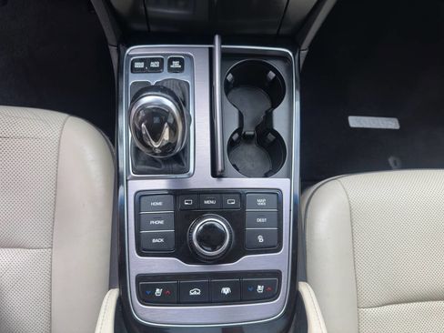 Used 2014 Hyundai Equus Signature image 30