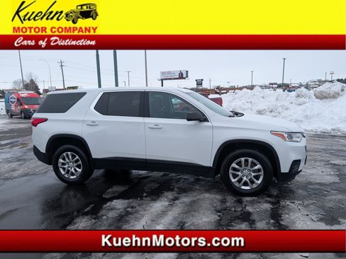 Used 2020 Chevrolet Traverse LS image 1