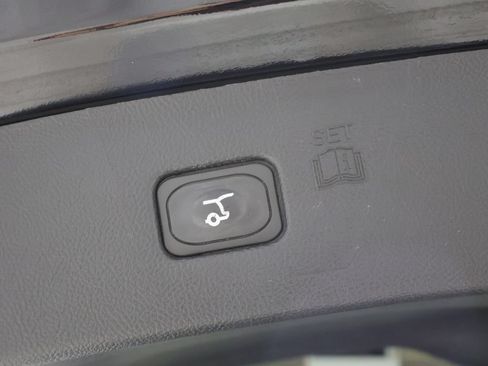 Used 2024 Ford Edge ST-Line AWD/4WD image 20