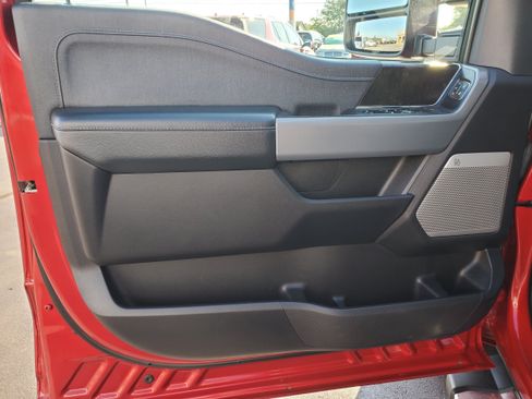 Used 2022 Ford F150 Lariat w/ Max Trailer Tow Package RWD image 9