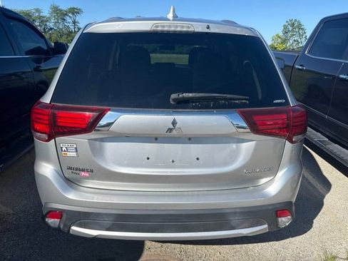 Used 2018 Mitsubishi Outlander ES AWD/4WD image 4