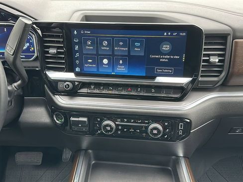 Certified 2025 Chevrolet Silverado 2500 High Country w/ High Country Premium Package image 11