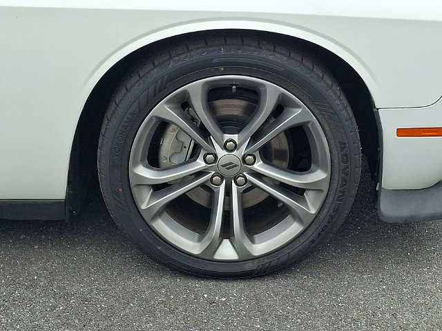 Used 2021 Dodge Challenger R/T RWD image 8