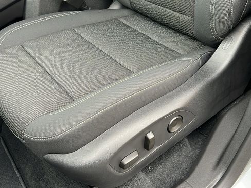 New 2026 Chevrolet Traverse LT w/ Driver Confidence Package image 17