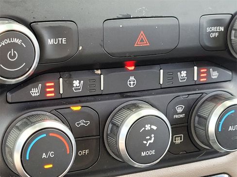 Used 2021 RAM 1500 Laramie image 19