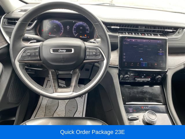 Used 2023 Jeep Grand Cherokee Limited AWD/4WD image 7