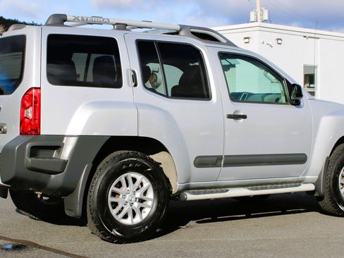 Used 2015 Nissan Xterra S w/ Value Package image 8