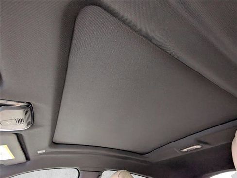 Used 2021 BMW X6 sDrive40i w/ M Sport Package image 15