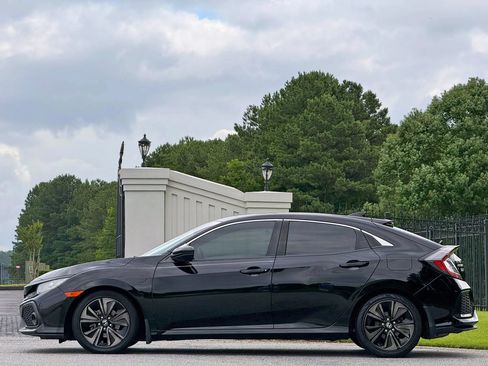 Used 2018 Honda Civic EX image 7