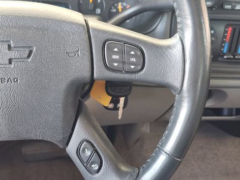 Used 2005 Chevrolet Tahoe LS RWD image 29