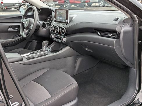Used 2025 Nissan Sentra SV image 21