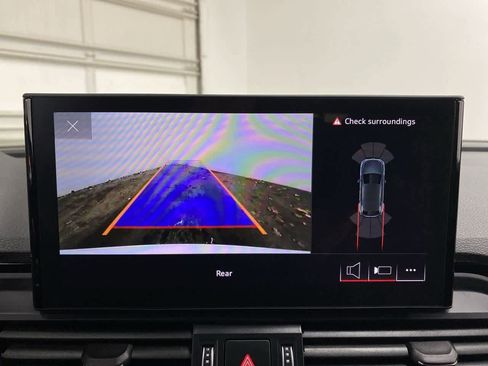 Used 2025 Audi Q5 2.0T Premium image 25