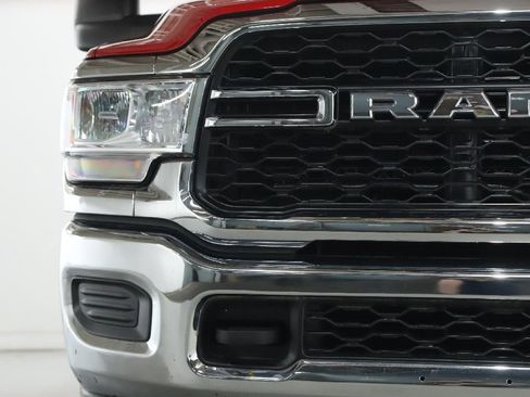 Used 2024 RAM 3500 Tradesman w/ Chrome Appearance Group AWD/4WD image 6