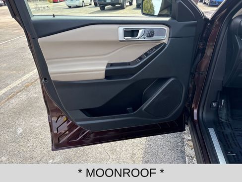 Used 2020 Ford Explorer Limited w/ Class III Trailer Tow Package image 10