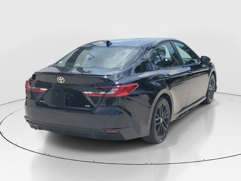 Certified 2026 Toyota Camry SE FWD image 3