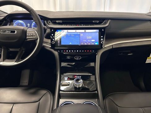New 2026 Jeep Grand Cherokee L Limited AWD/4WD image 13