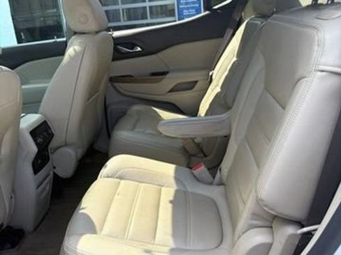 Used 2017 GMC Acadia Denali w/ Technology Package AWD/4WD image 9