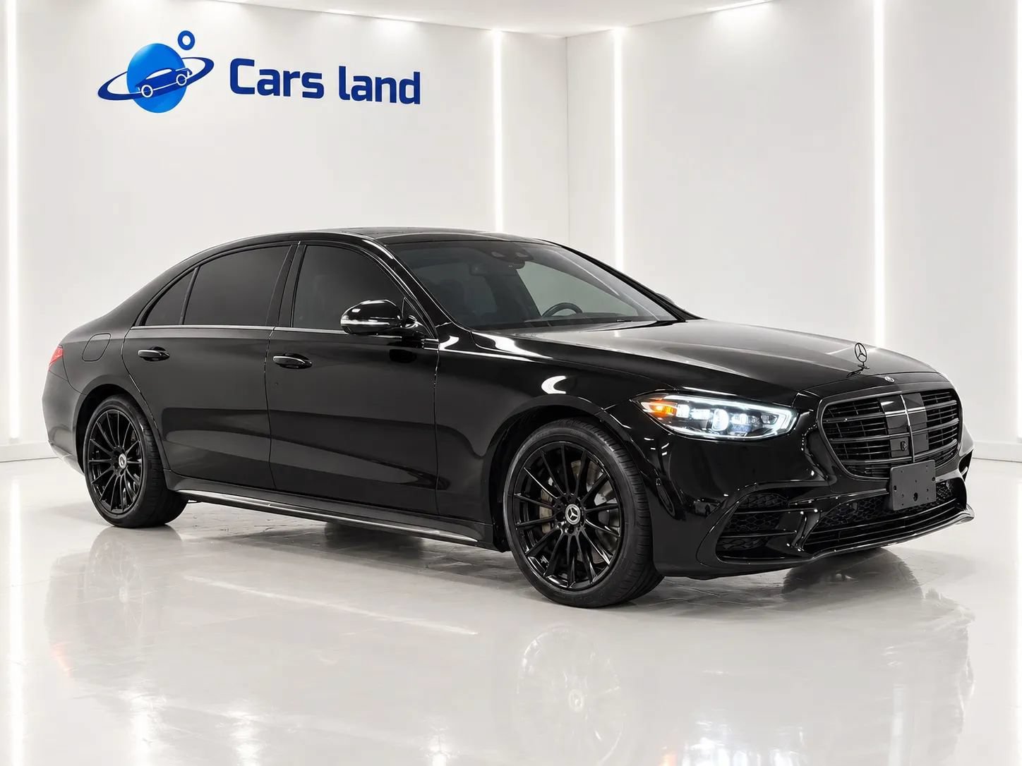 Used 2023 Mercedes-Benz S 580 4MATIC Sedan image 2