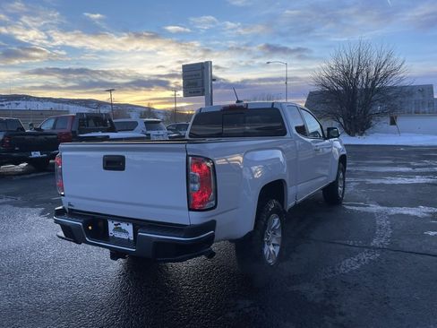 Used 2018 GMC Canyon SLE w/ SLE Convenience Package image 6