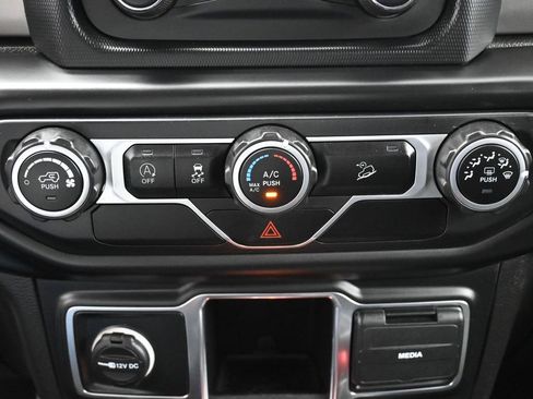 Used 2020 Jeep Wrangler Sport image 20