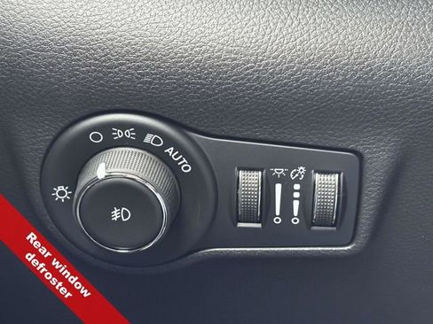 New 2026 Jeep Compass Latitude image 18